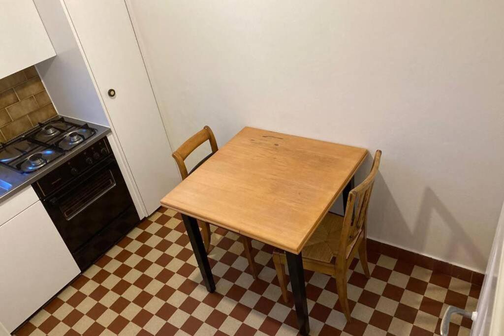 Joli 2 Pieces Dernier Etage, Lausanne Centre Bagian luar foto
